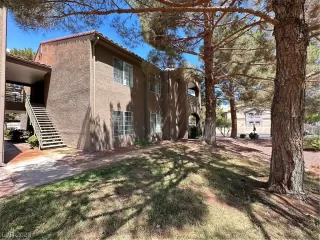 Photo #1: 2518881 Listing 