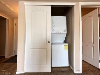 Photo #5: 2518881 Listing 