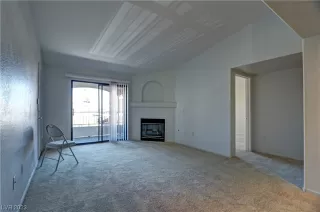 Photo #3: 2518890 Listing