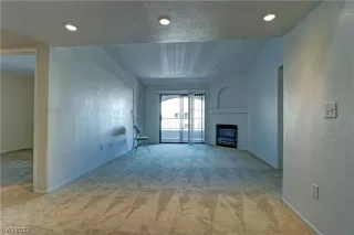 Photo #5: 2518890 Listing