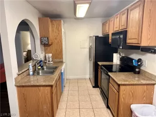 Photo #4: 2518891 Listing