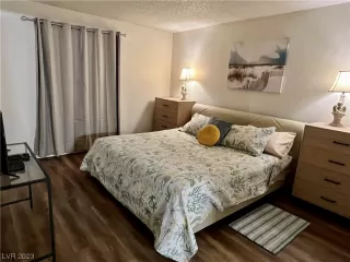 Photo #5: 2518891 Listing