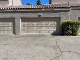 Photo #2: 2518968 Listing