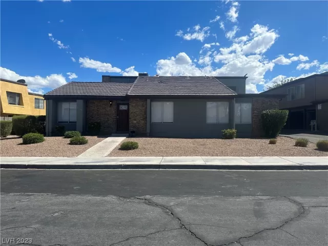 MLS: 2518990 Condo For Sale