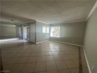 Photo #1: 2518990 Listing 