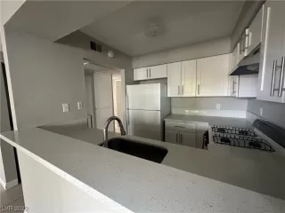 Photo #4: 2518990 Listing 