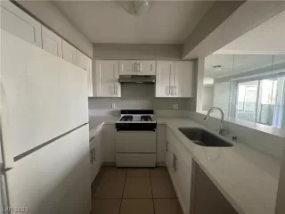 Photo #5: 2518990 Listing 