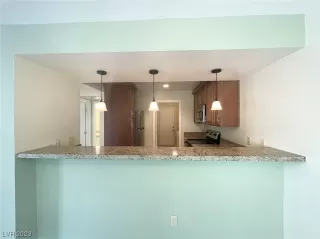 Photo #6: 2519050 Listing 