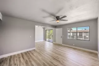 Photo #5: 2519096 Listing