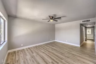 Photo #6: 2519096 Listing