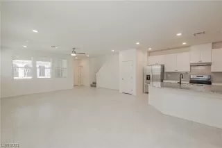 Photo #6: 2519103 Listing