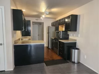 Photo #2: 2519113 Listing