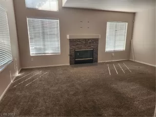 Photo #4: 2519113 Listing