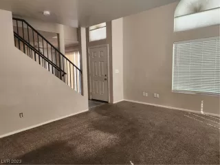 Photo #5: 2519113 Listing