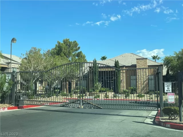 MLS: 2519117 Condo For Sale