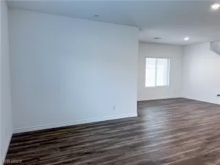 Photo #3: 2519118 Listing 