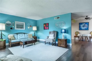 Photo #2: 2519134 Listing