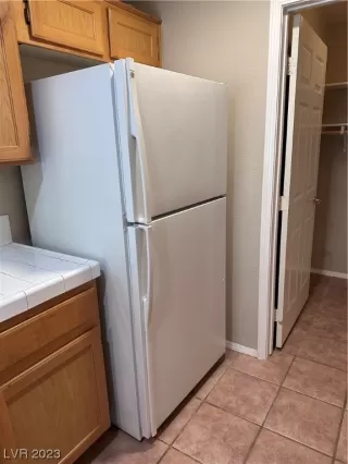 Photo #3: 2519147 Listing