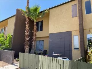 Photo #1: 2519155 Listing