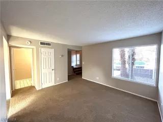 Photo #3: 2519155 Listing