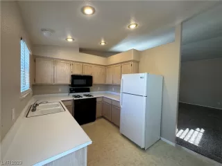 Photo #5: 2519168 Listing 