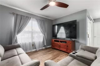 Photo #2: 2519185 Listing