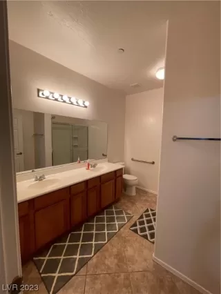 Photo #4: 2519195 Listing