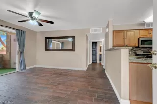 Photo #2: 2519215 Listing