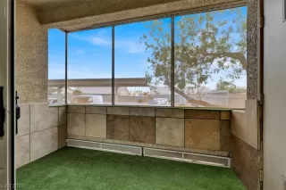 Photo #5: 2519215 Listing