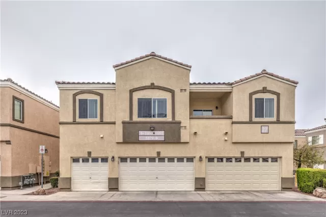 MLS: 2519218 Condo For Sale