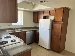 Photo #2: 2519233 Listing 