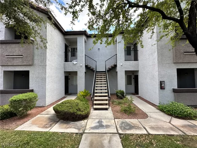 MLS: 2519237 Condo For Sale