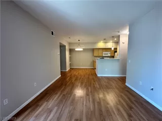 Photo #3: 2519237 Listing 