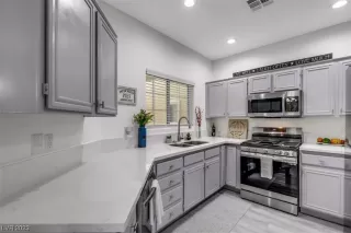 Photo #1: 2519257 Listing