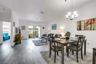 Photo #2: 2519257 Listing