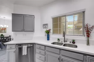 Photo #3: 2519257 Listing