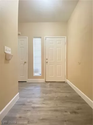 Photo #5: 2519259 Listing