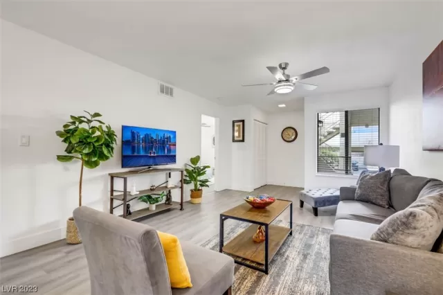 MLS: 2519263 Condo For Sale