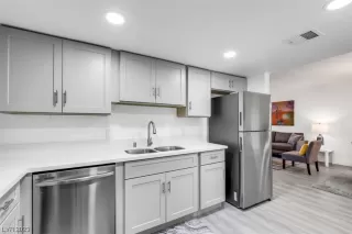 Photo #2: 2519263 Listing