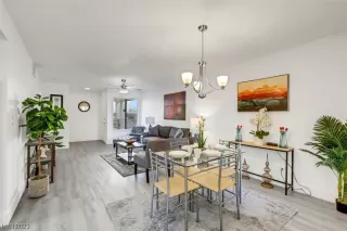 Photo #3: 2519263 Listing