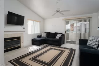 Photo #3: 2519285 Listing