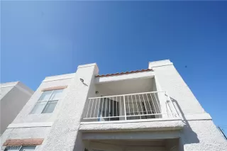 Photo #2: 2519317 Listing 