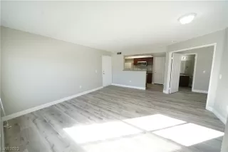 Photo #6: 2519317 Listing 