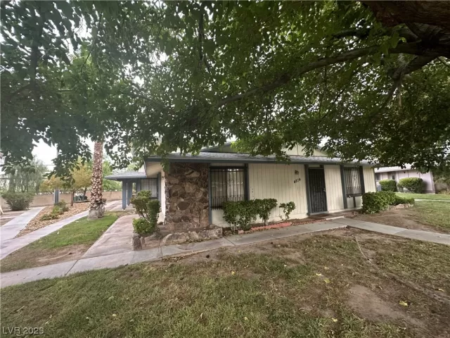 MLS: 2519319 Condo For Sale