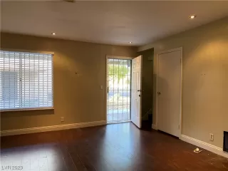 Photo #4: 2519319 Listing 