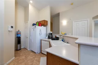 Photo #5: 2519320 Listing