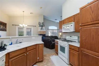 Photo #6: 2519320 Listing