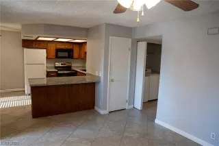 Photo #4: 2519323 Listing