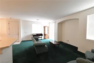 Photo #4: 2519374 Listing