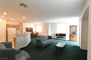 Photo #5: 2519374 Listing